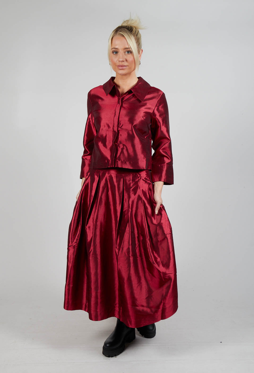 Gavina Skirt in Rouge