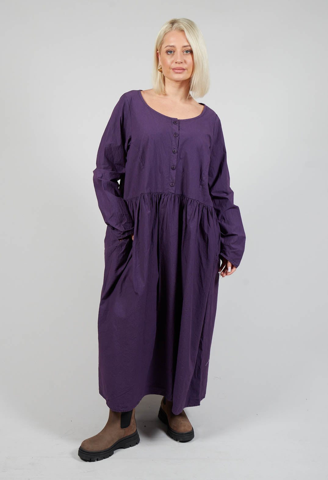 Gestallung Dress in Eisenbahn Purple