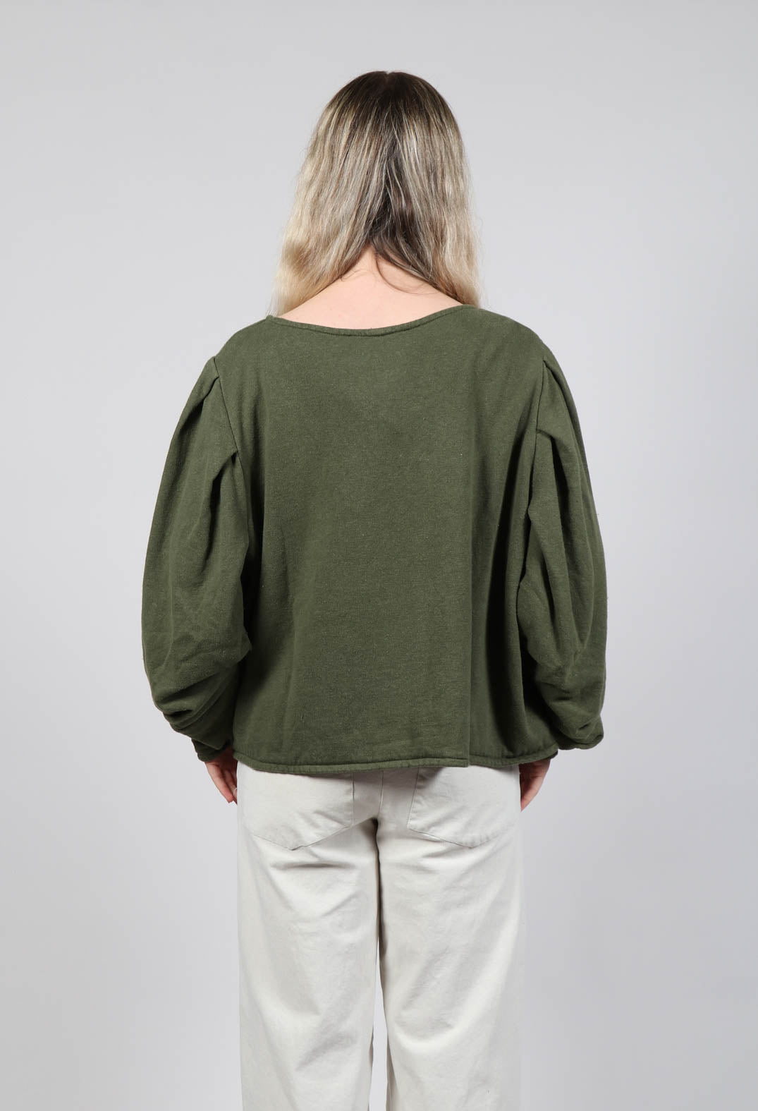 Gewurzelt Shirt in Avocado Green