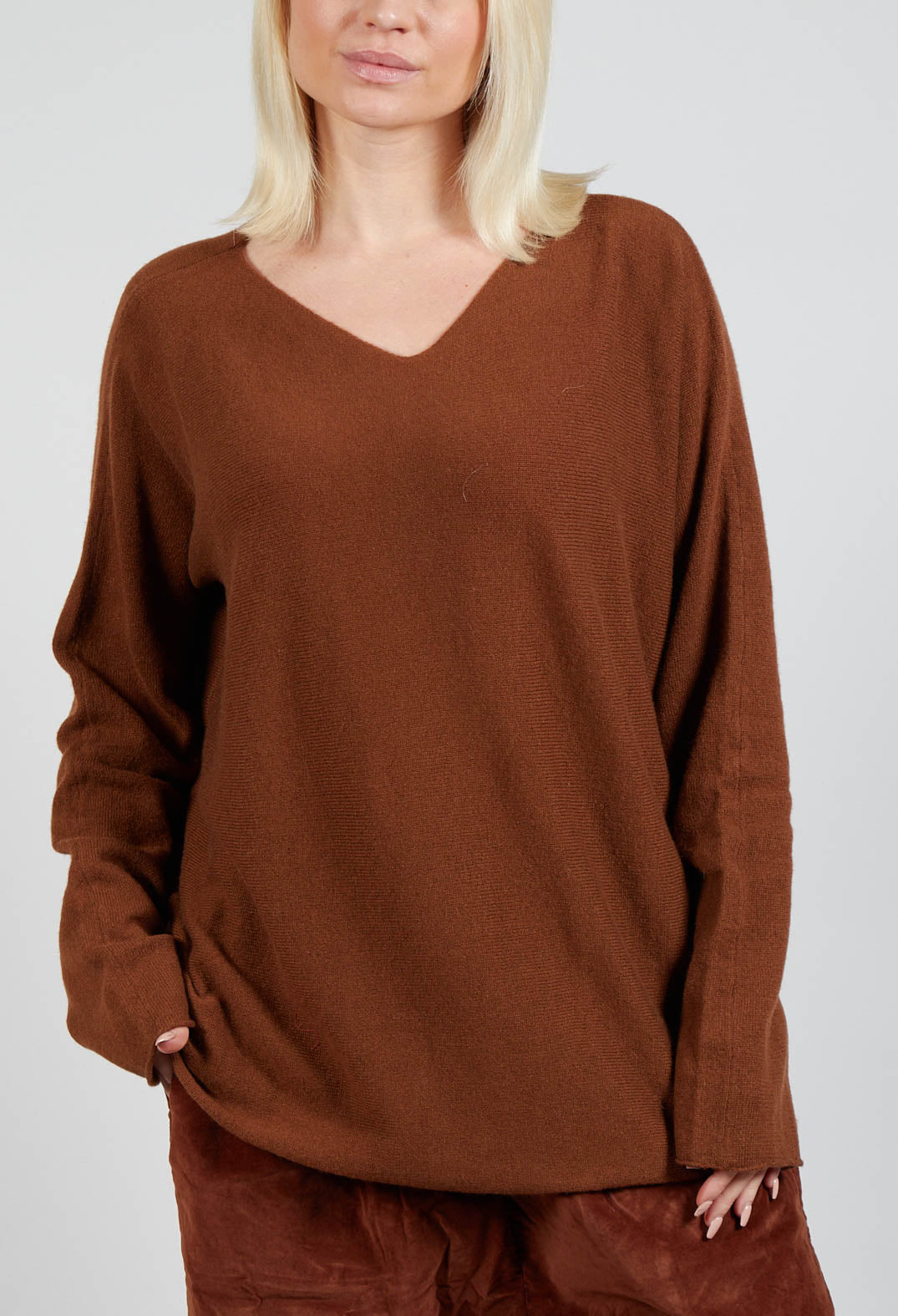 HK V Neck Oversized WS in Rust