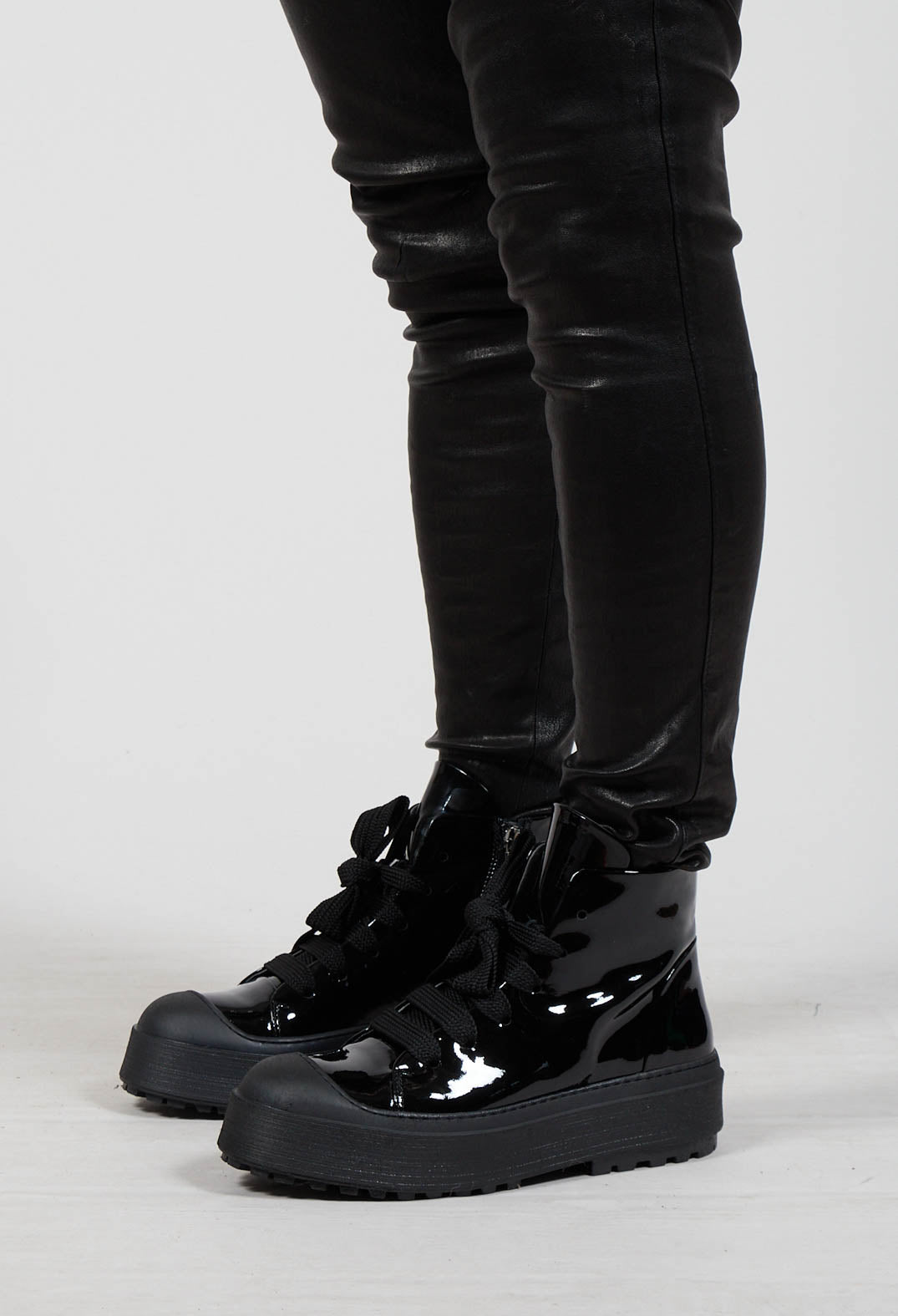 High Shine Trainer Style Boots in New Lime Nero