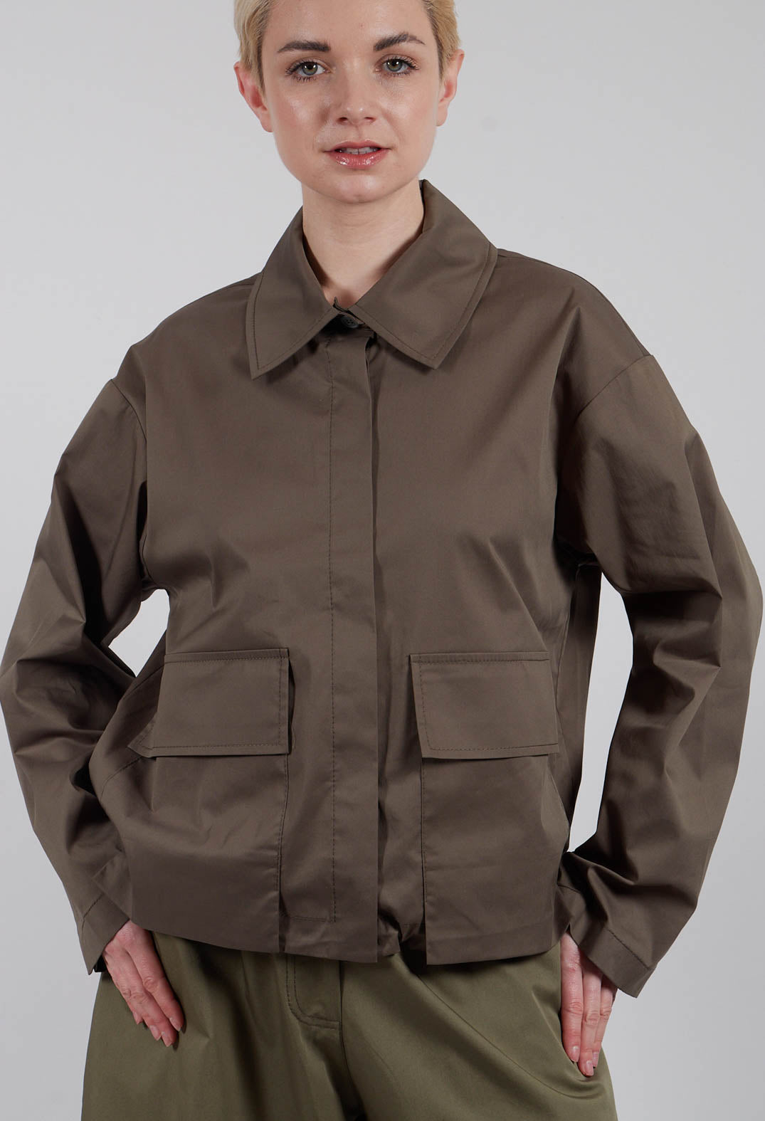 Jacket with Pockets in Dark Khaki