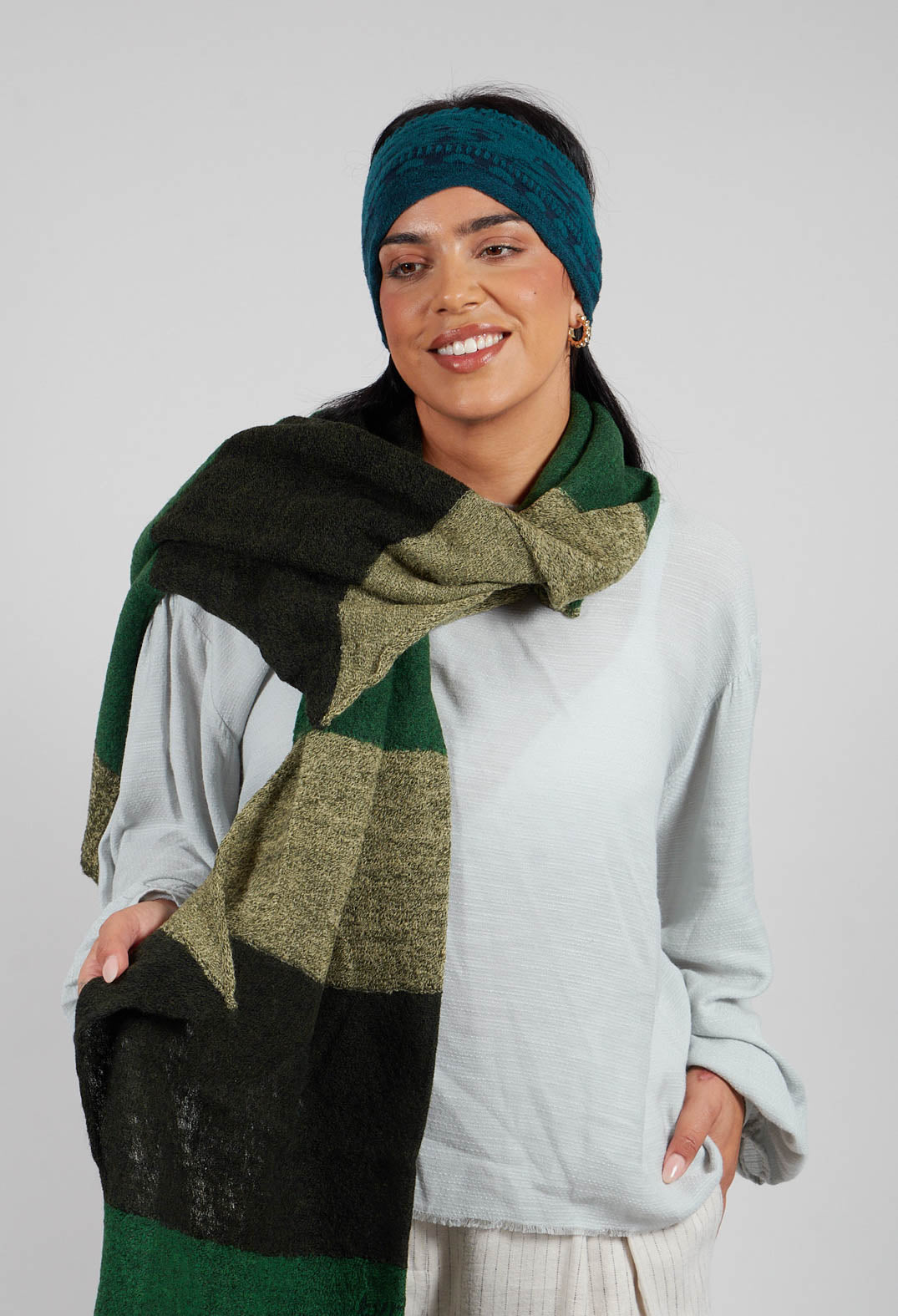 Jagged Wool Scarf in Deep Olive