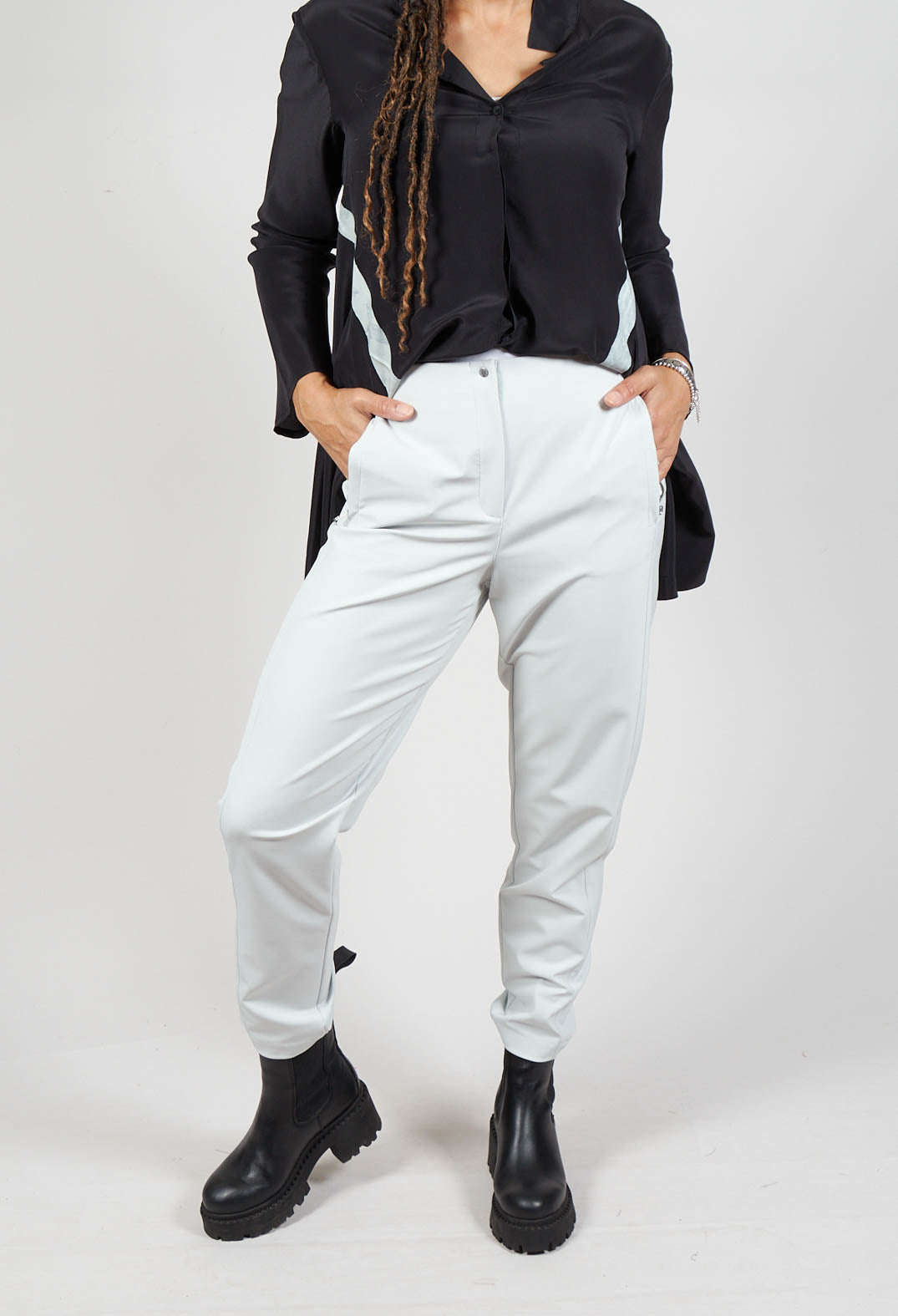 Kabo Trousers in Fog