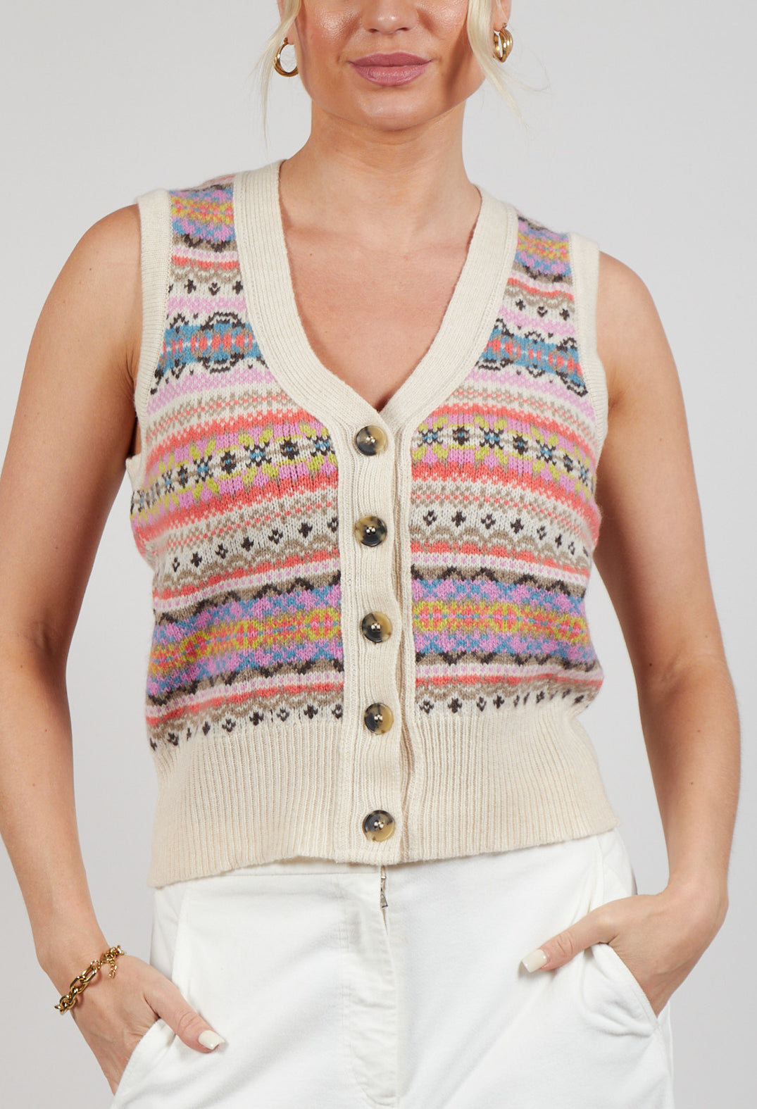 Kinross Waistcoat in Coral