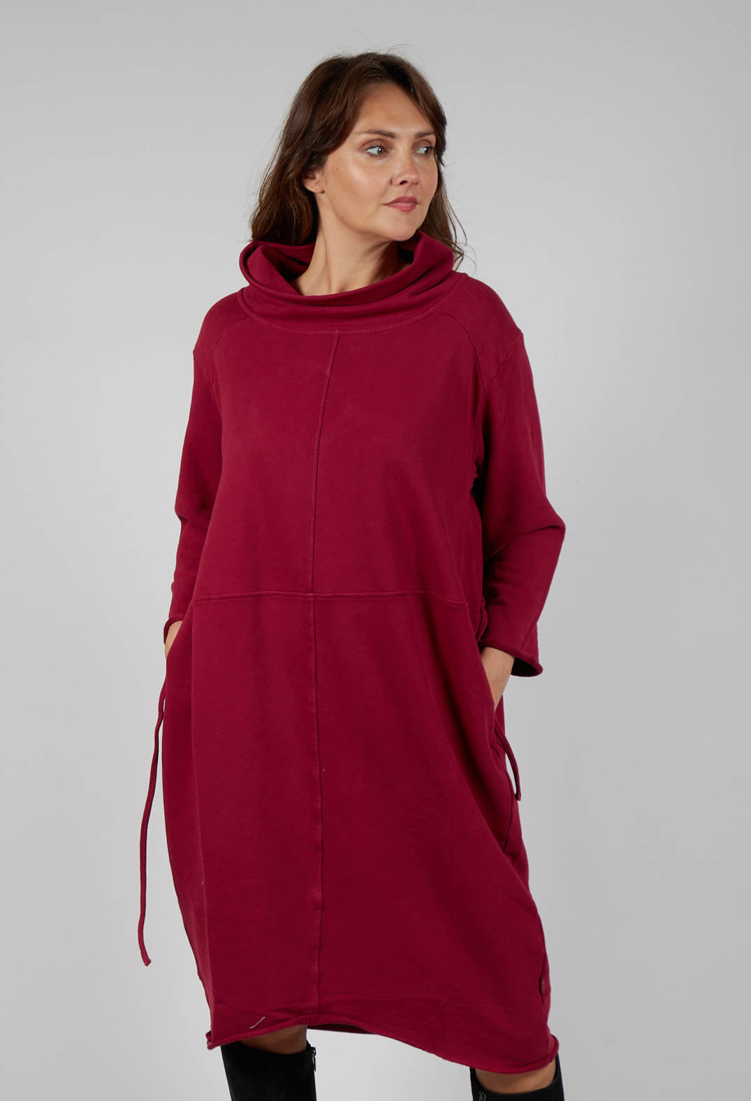 Kiolo Dress in Scarlet