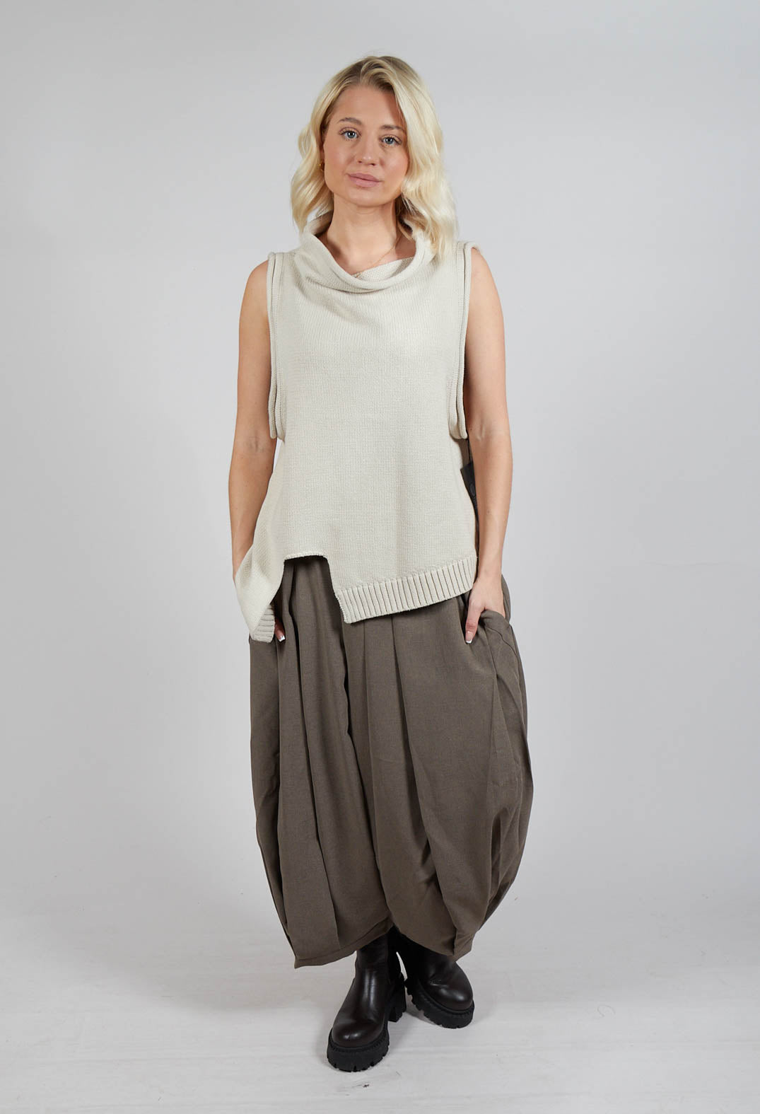 Knit Sleeveless Jumper in Beige