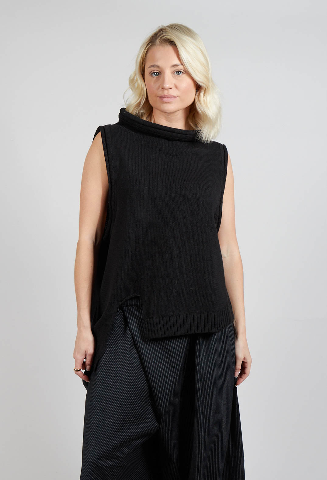 Knit Sleeveless Jumper in Black