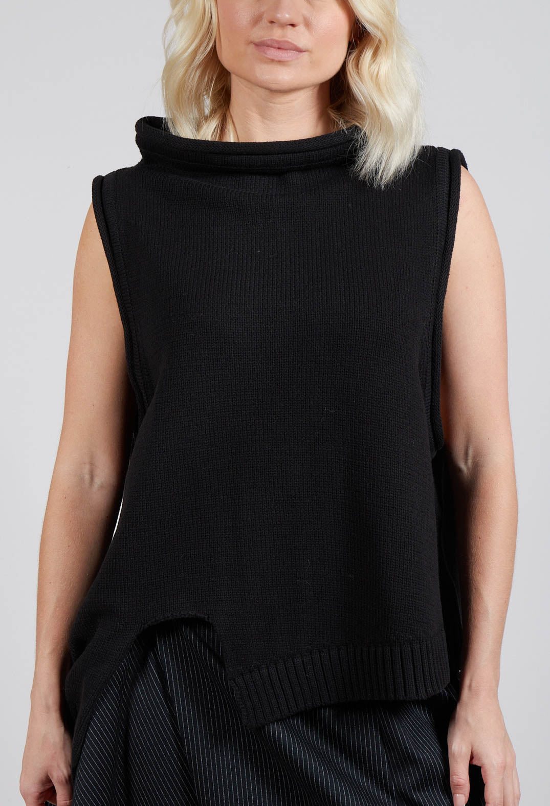 Knit Sleeveless Jumper in Black