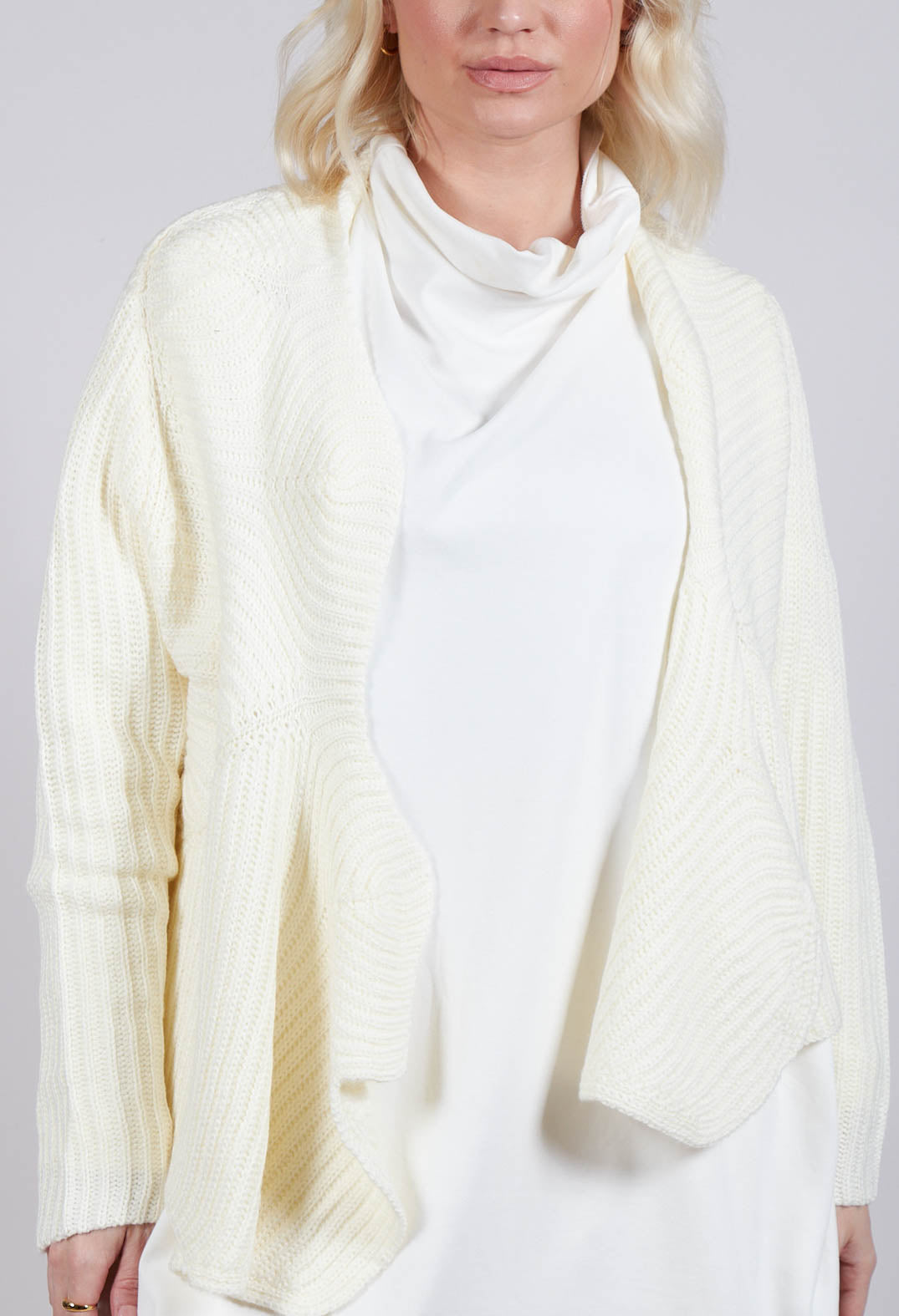 Knitted Wave Cardigan in Cream