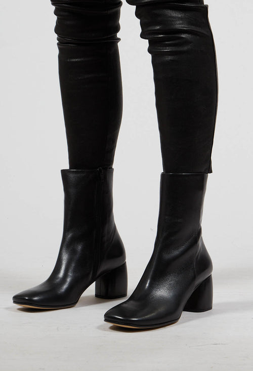 Kubric Block Heel Boot in Nero