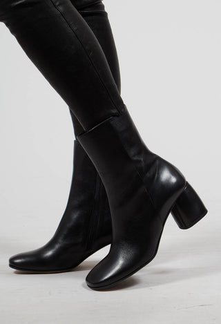 Kubric Block Heel Boot in Nero