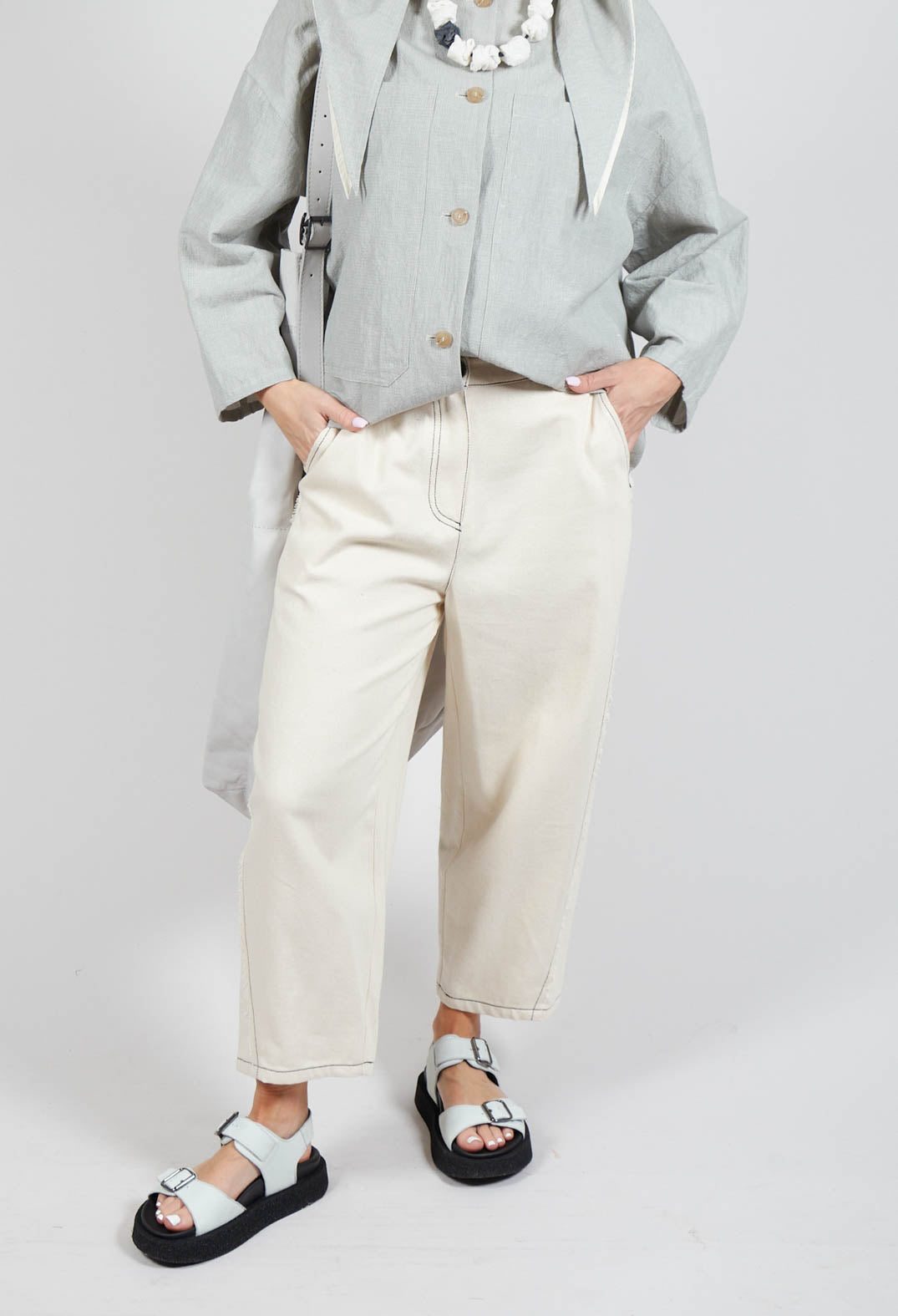 Wide Leg Cropped Trousers in Cream