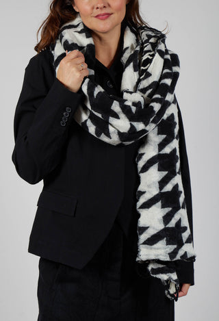 Large Dogstooth Print Scarf in Black Bone Jacquard