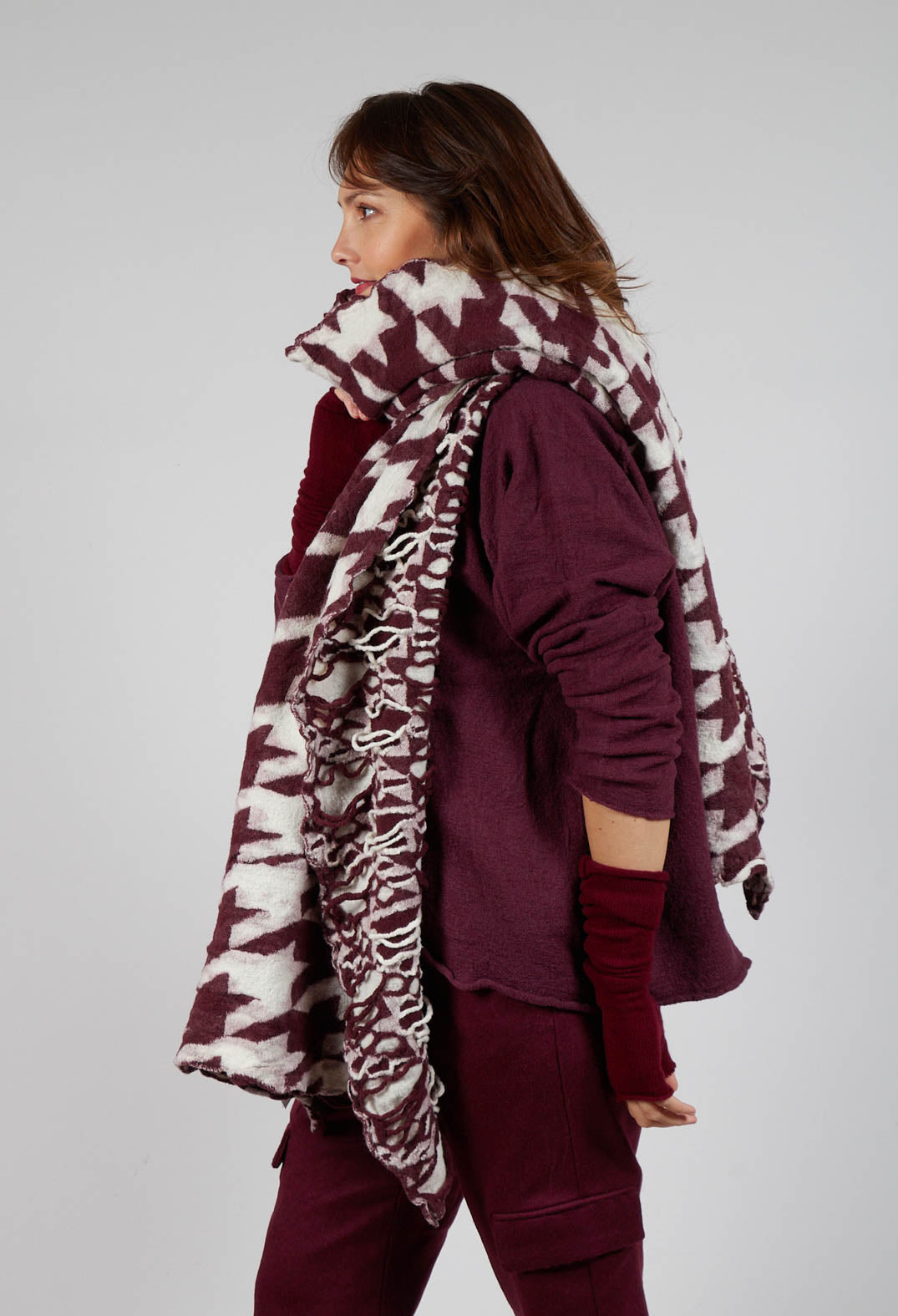 Large Dogstooth Print Scarf in Merlot Bone Jacquard