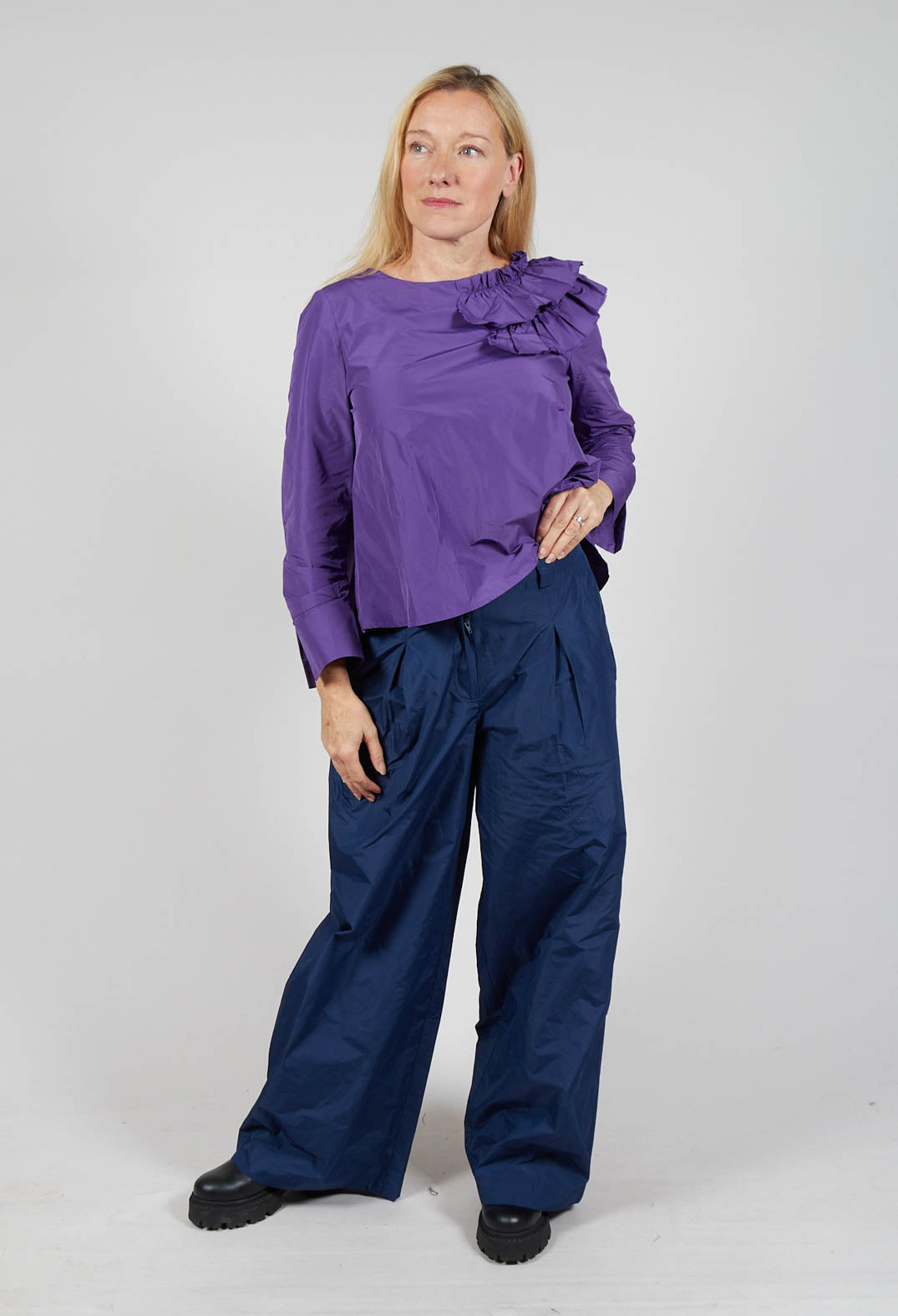 Light Taffeta Wide Trousers in Dark Navy