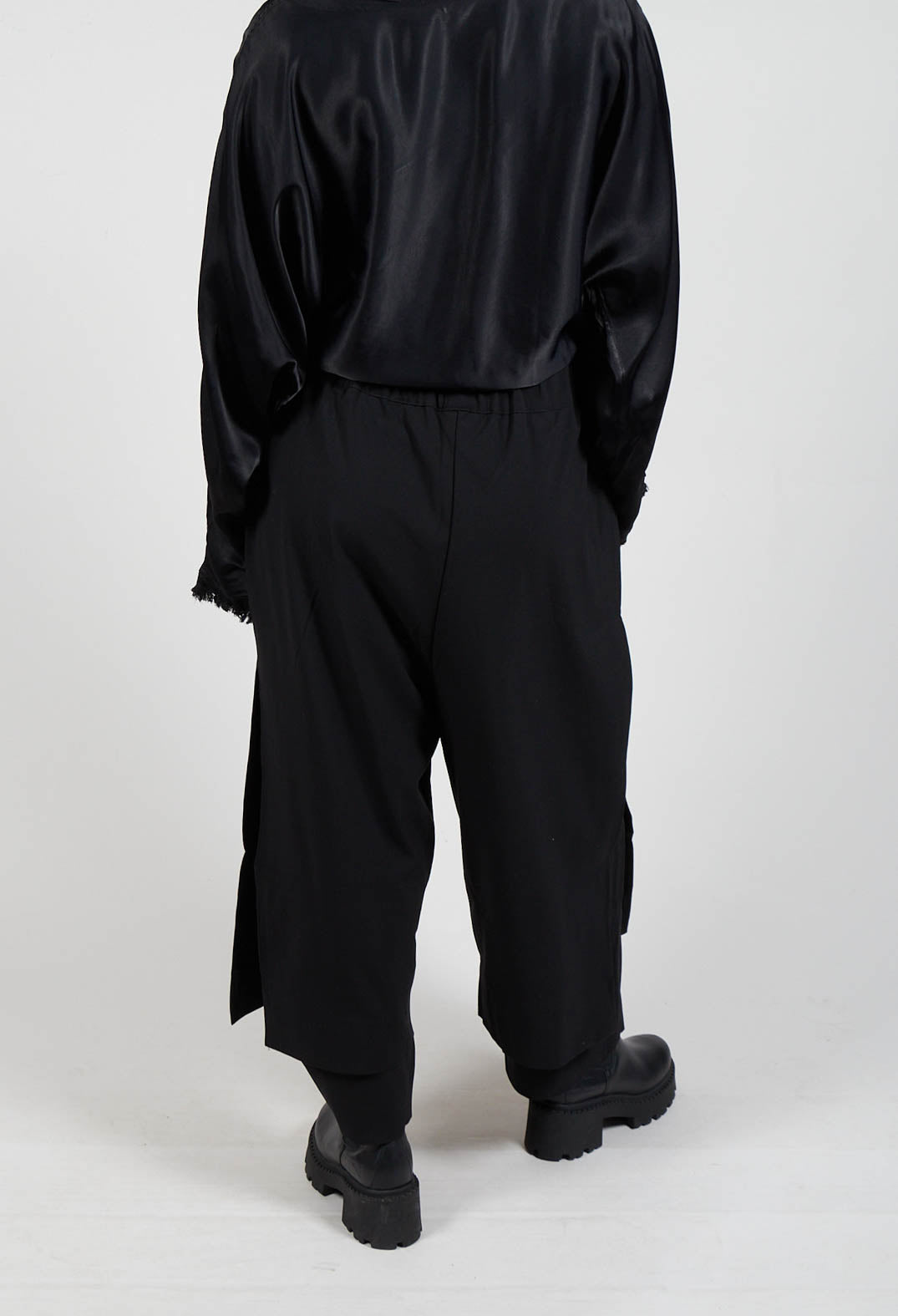 Lin Manera Trouser in Black