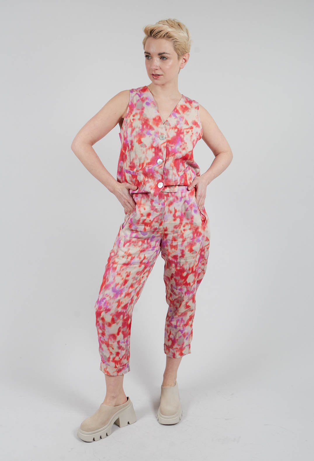 Linen Geisha Pants in Bright Red Print