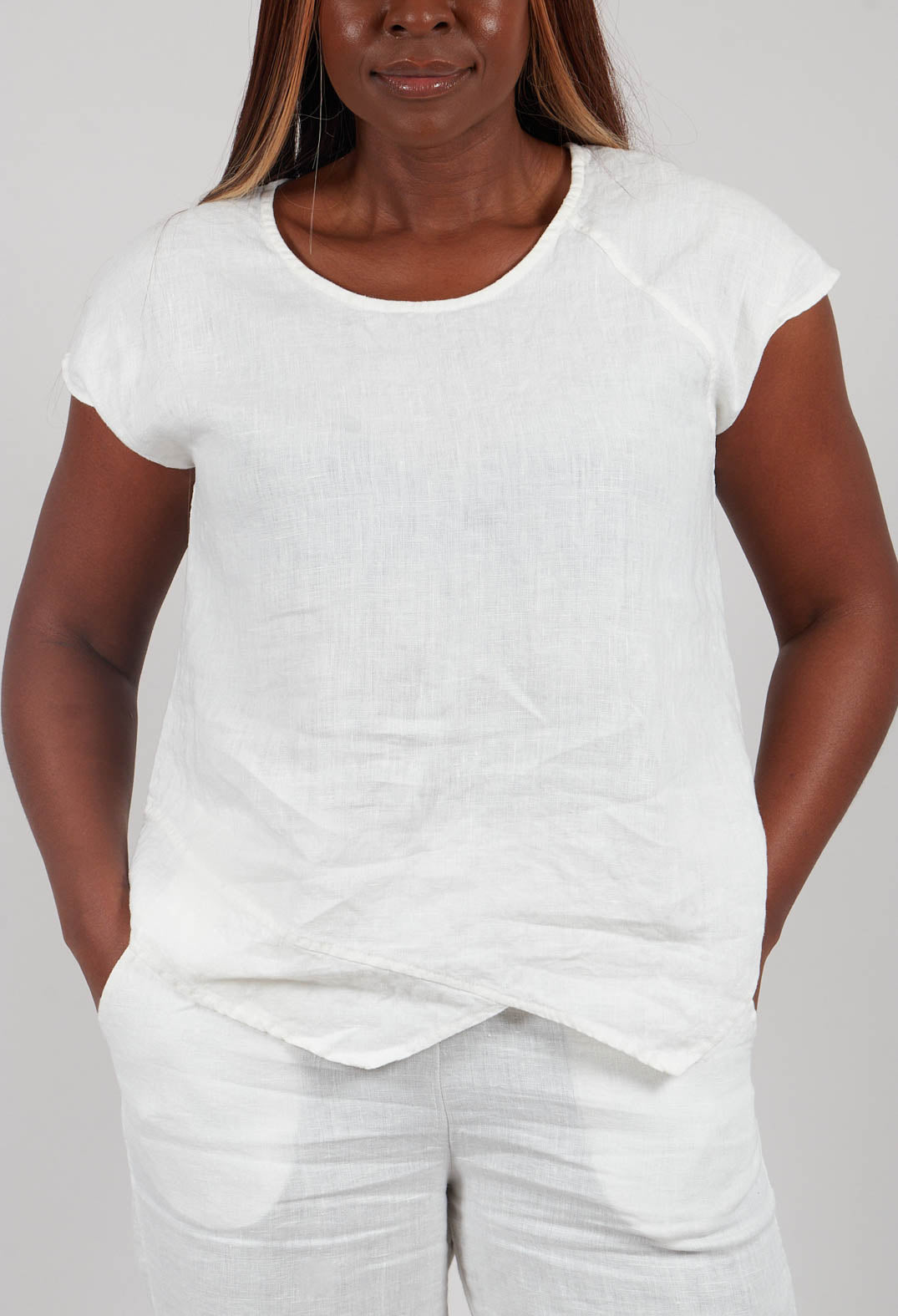 Linen Short Sleeve Top in Off White