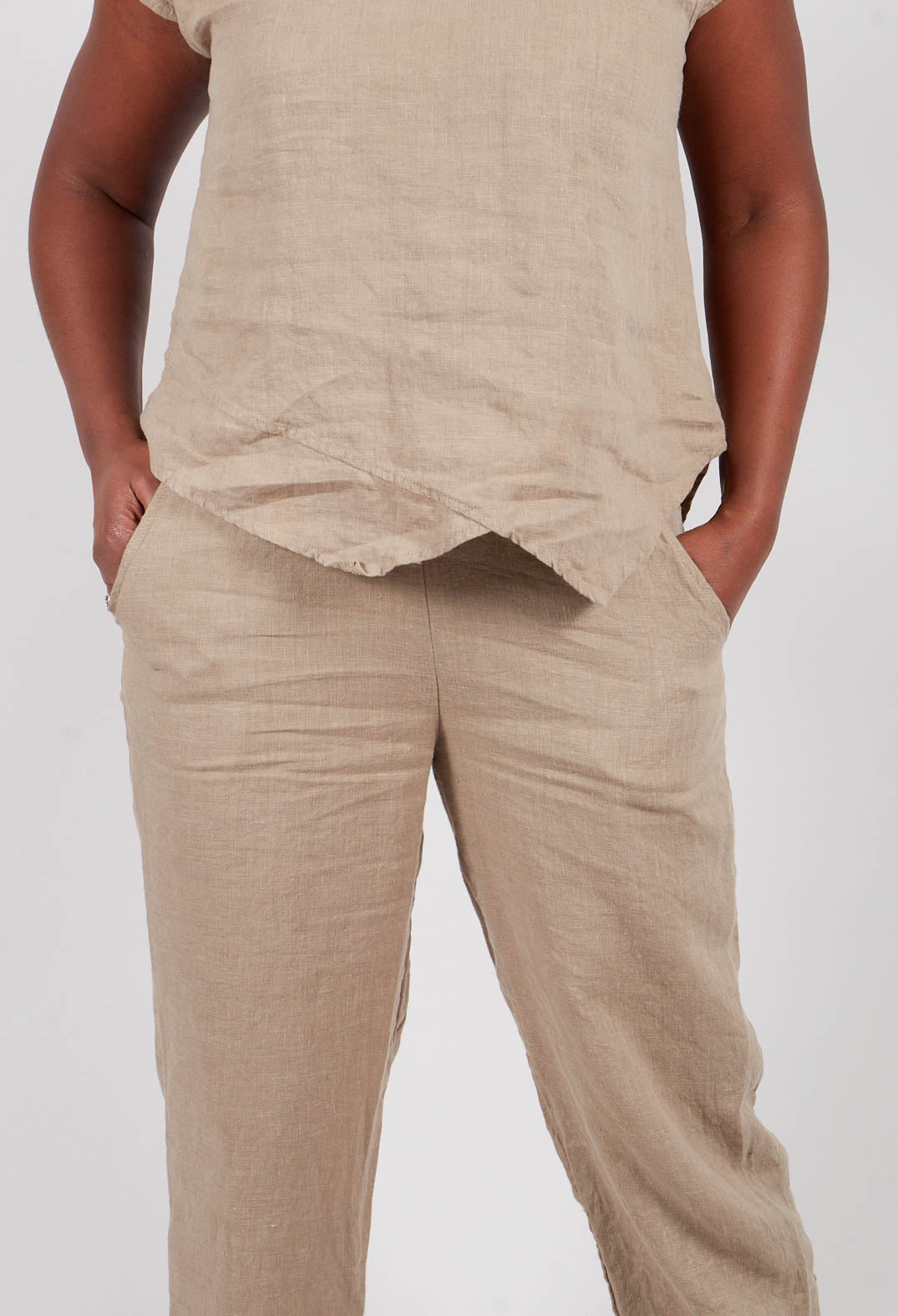 Linen Trousers in Putty