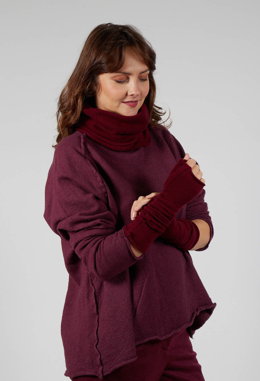 Long Cashmere Cuff in Merlot Mel