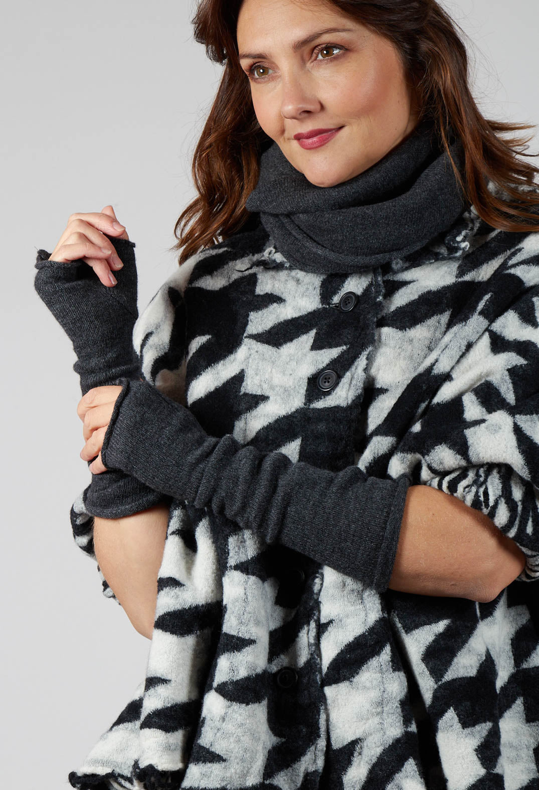 Long Cashmere Cuff in Slate Mel