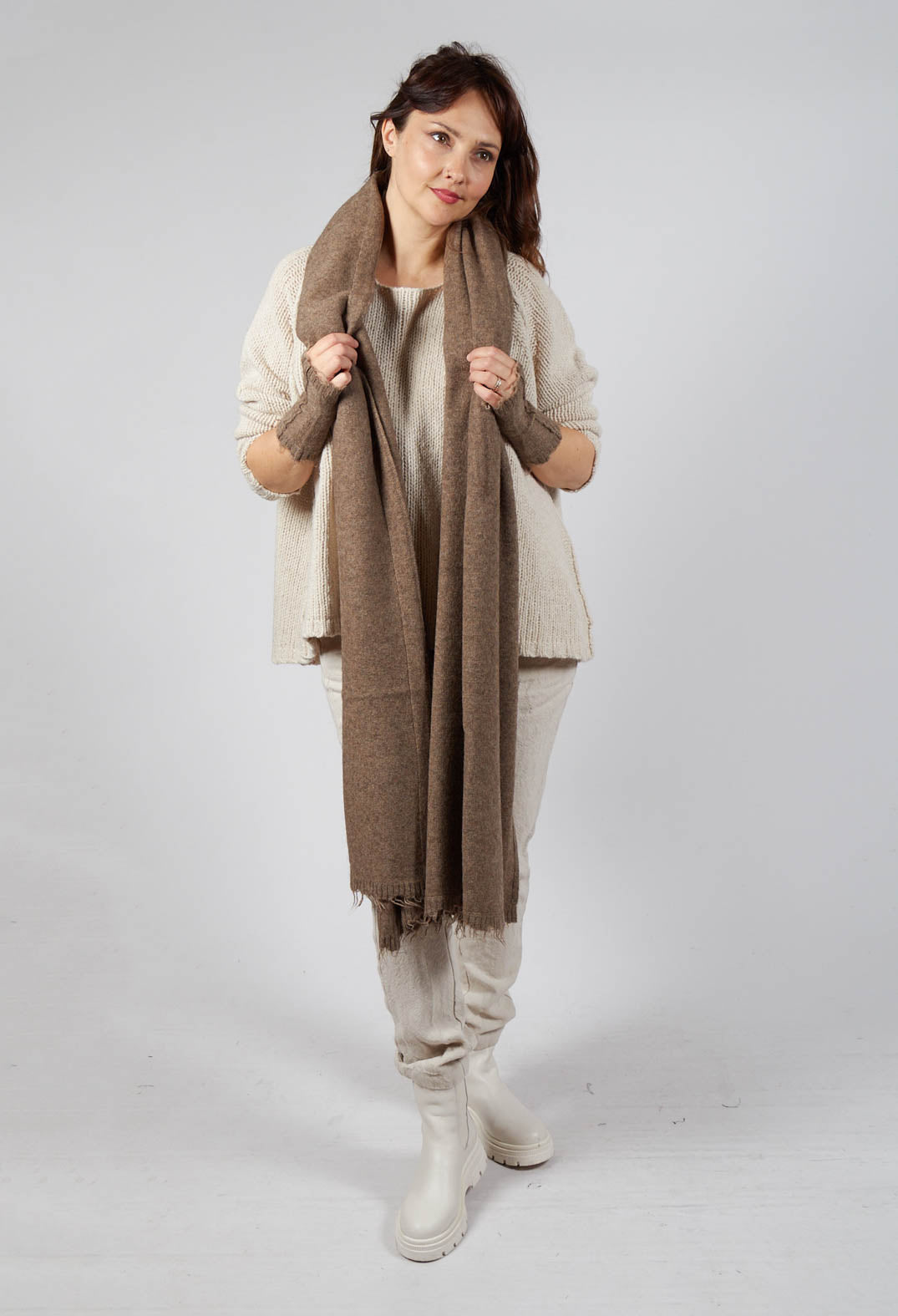 Long Oversized Scarf in Camel Mel