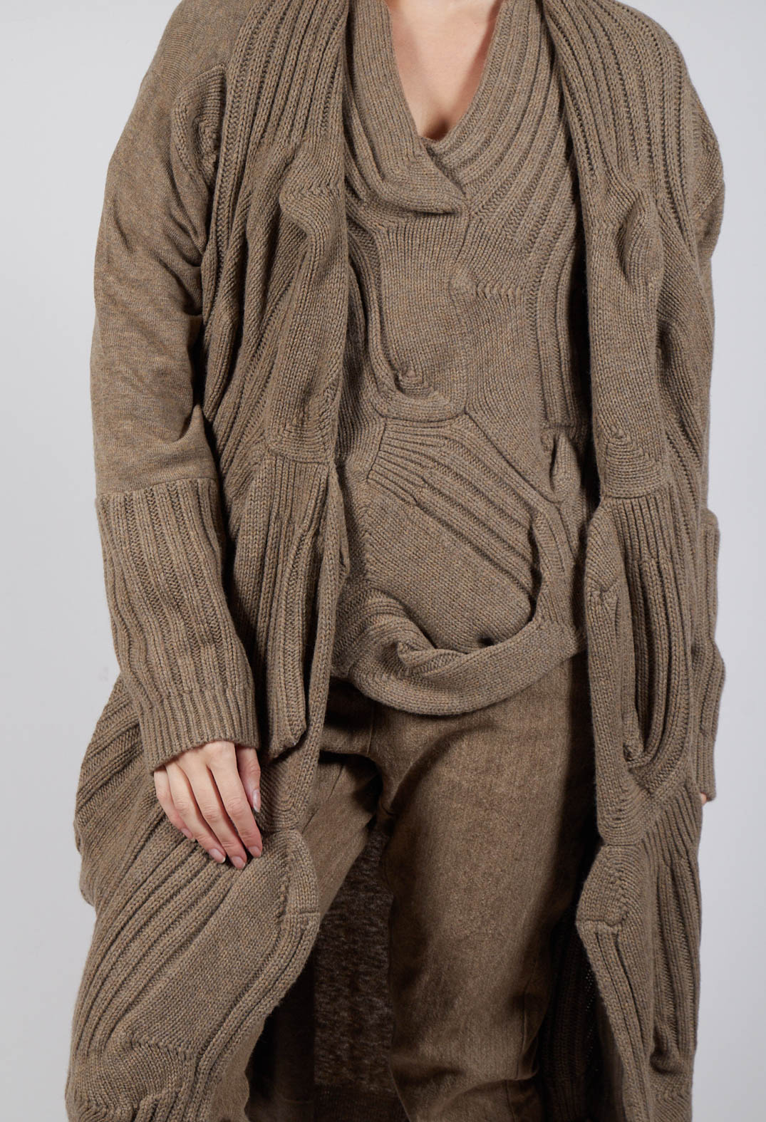 Long Ribbed Cardigan in Camel Mel