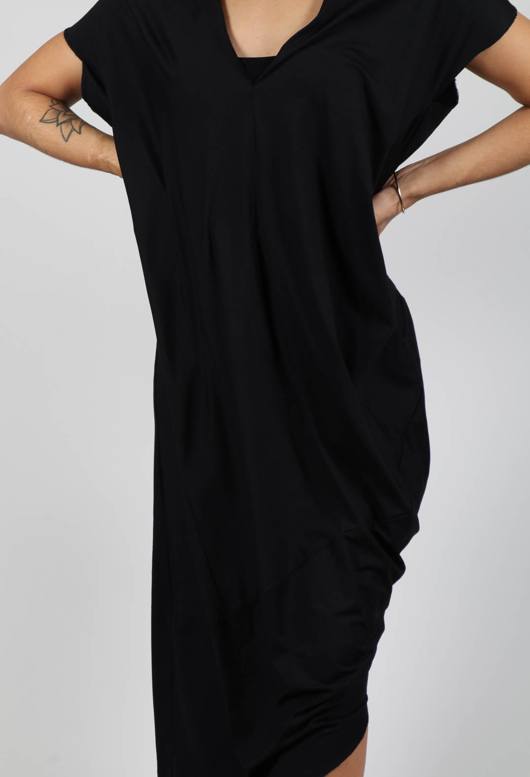 Loose V-Neck Dress in Black