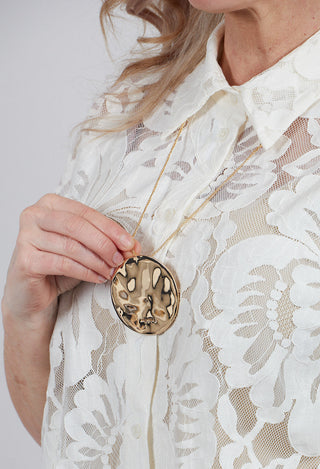 Medallion Necklace in Gold