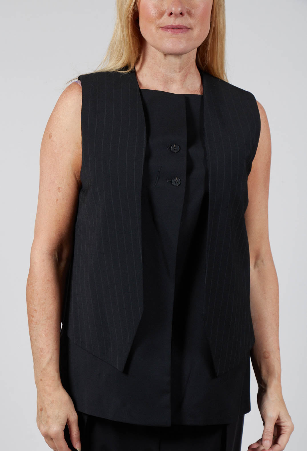 Monteurano Waistcoat in Nero