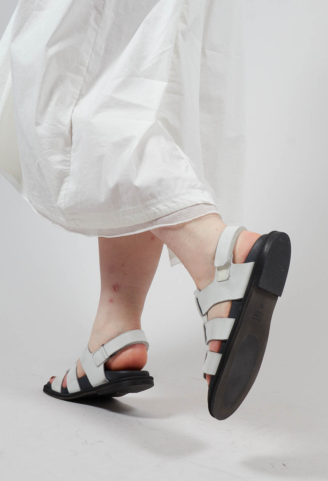 Multi Strap Sandals in Gasoline Bianco Ottico