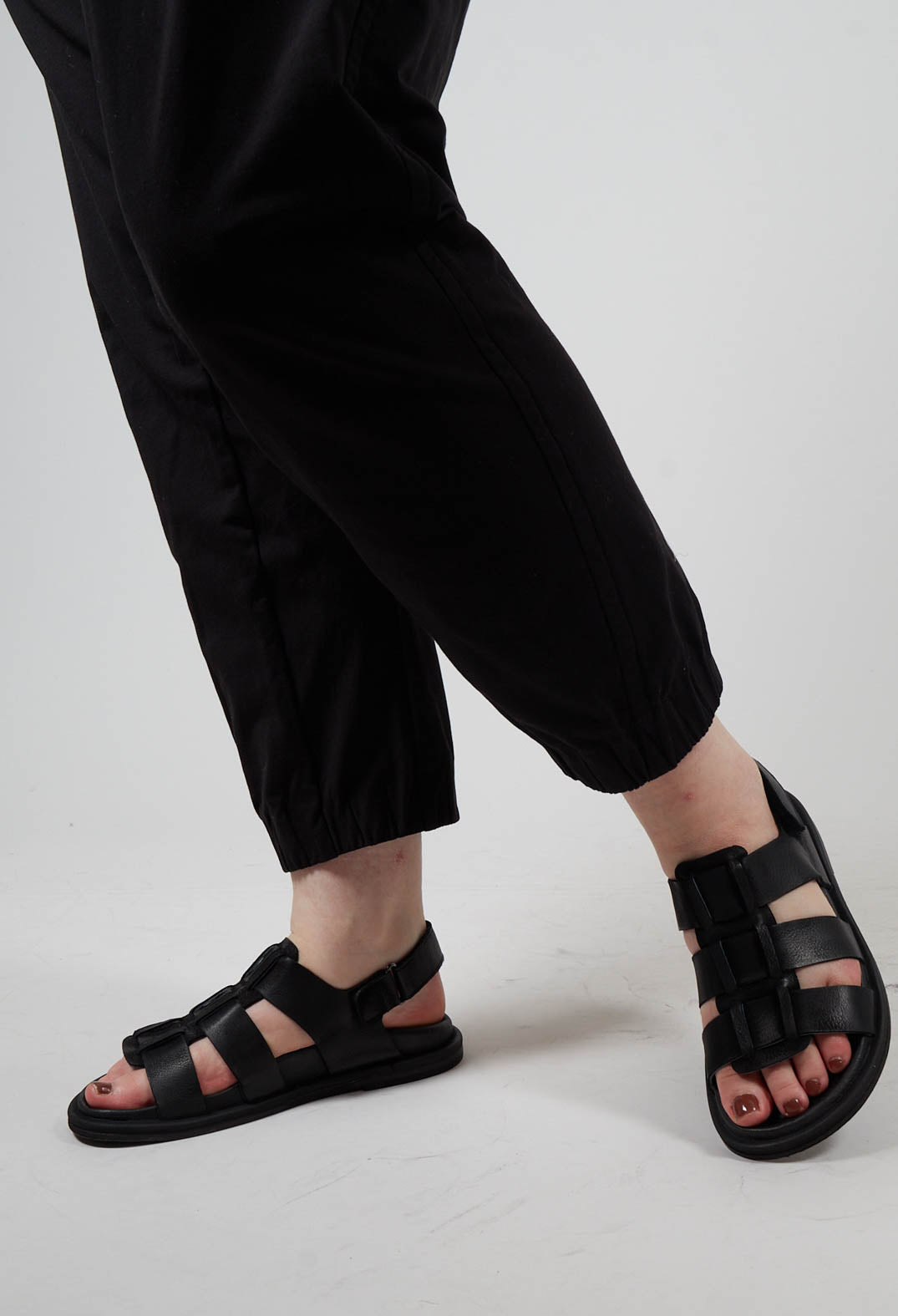 Multi Strap Sandals in Gasoline Nero