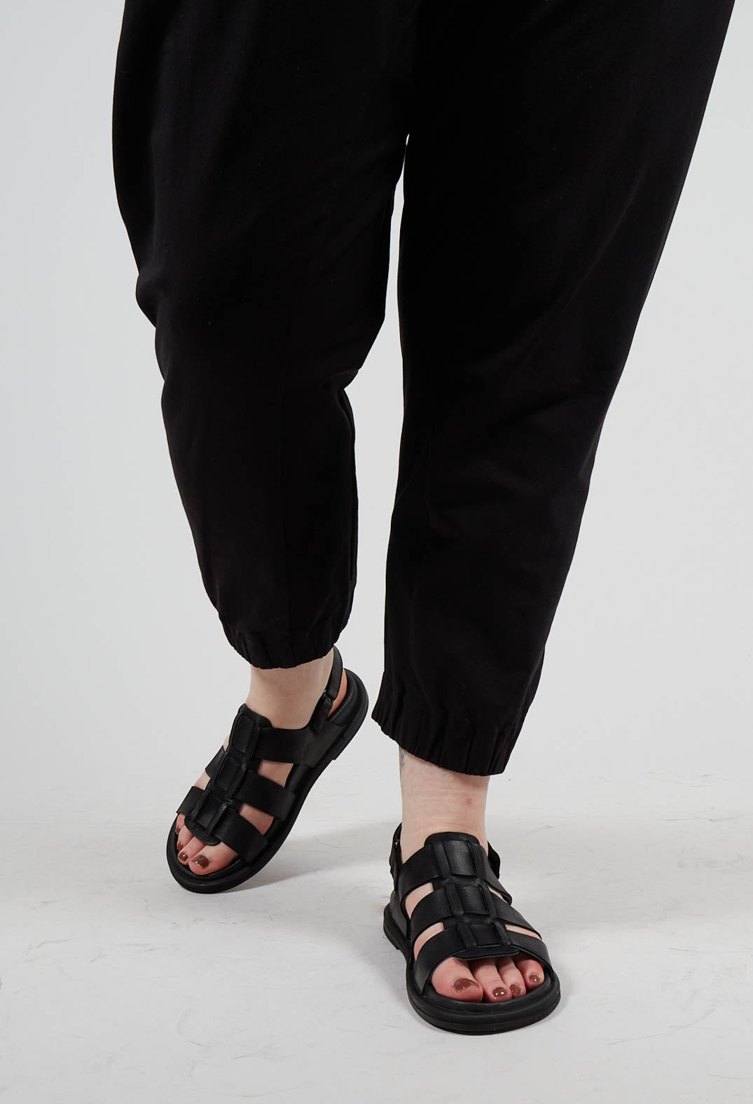 Multi Strap Sandals in Gasoline Nero