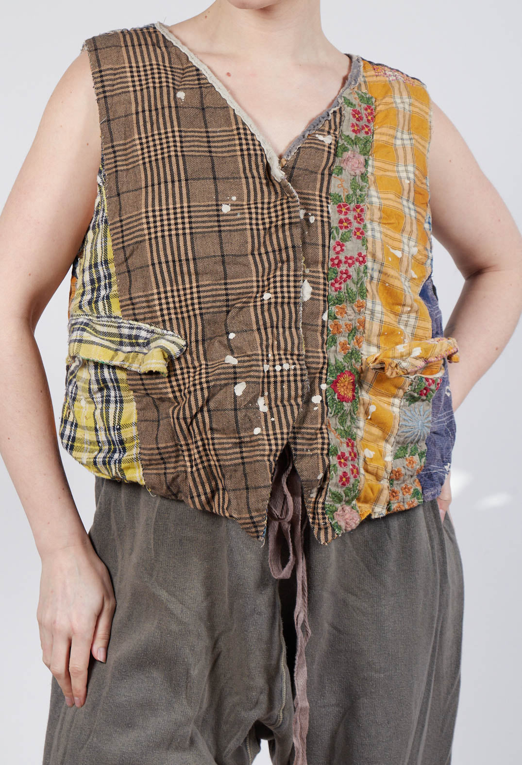 Patchwork Andriy Vest in Madras Yellow