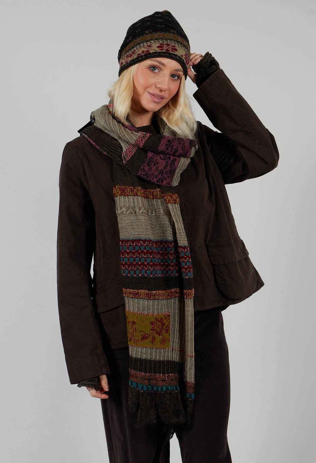 Patterned Wool Scarf in Taupe