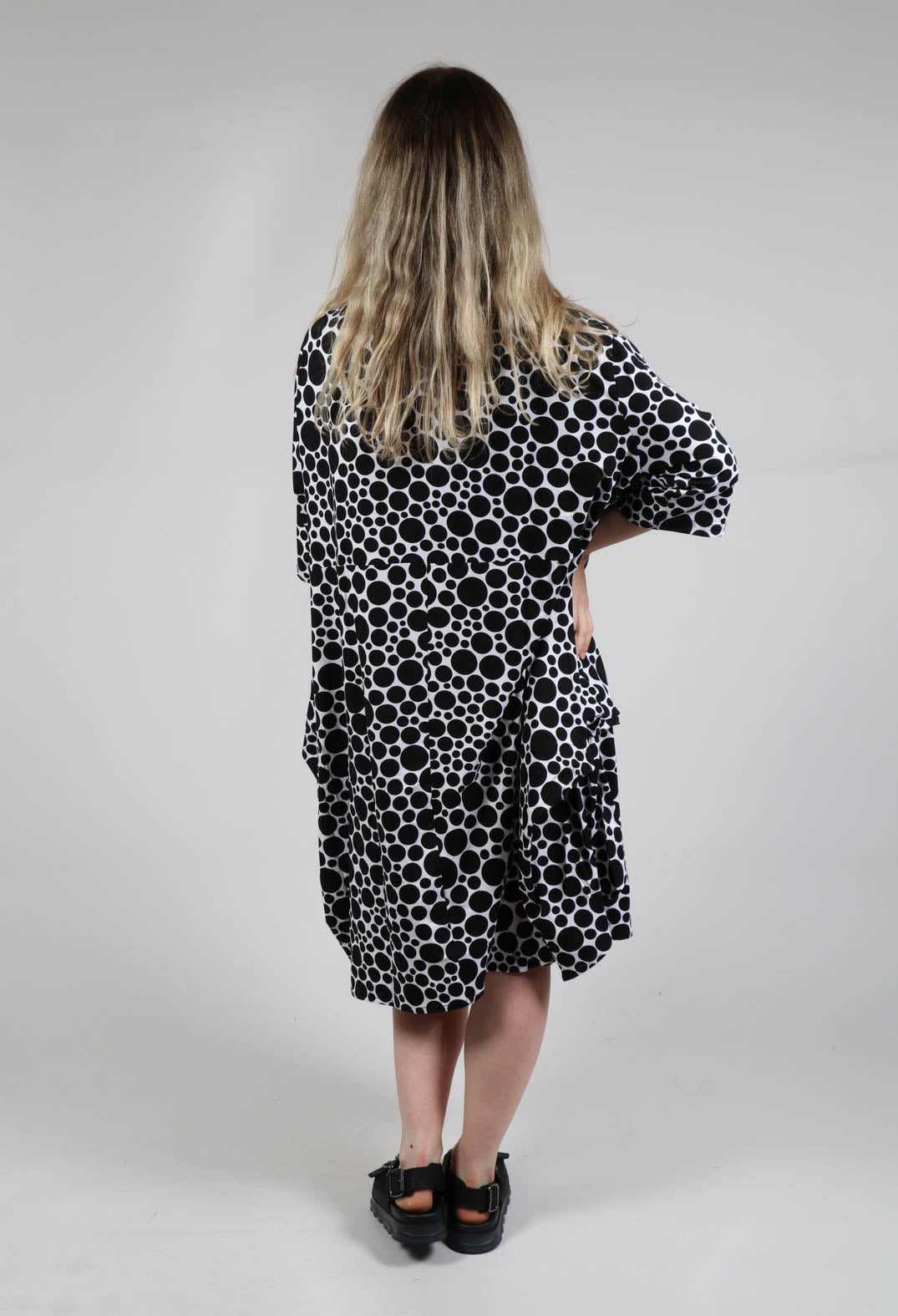 Pocket Dress in White with Black Pois