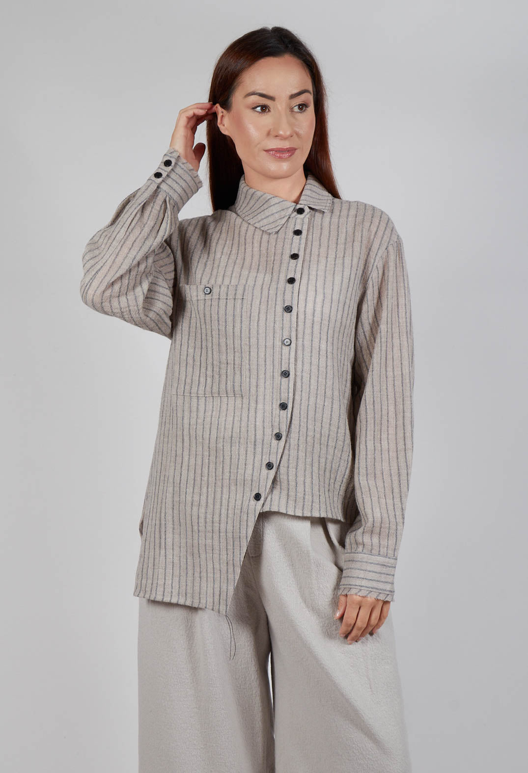 Point Collar Shirt in Cream Stripe