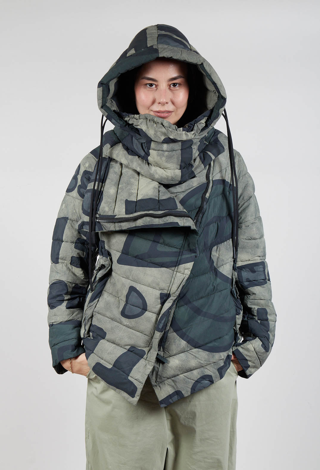 Puffer Hood in Multicolour