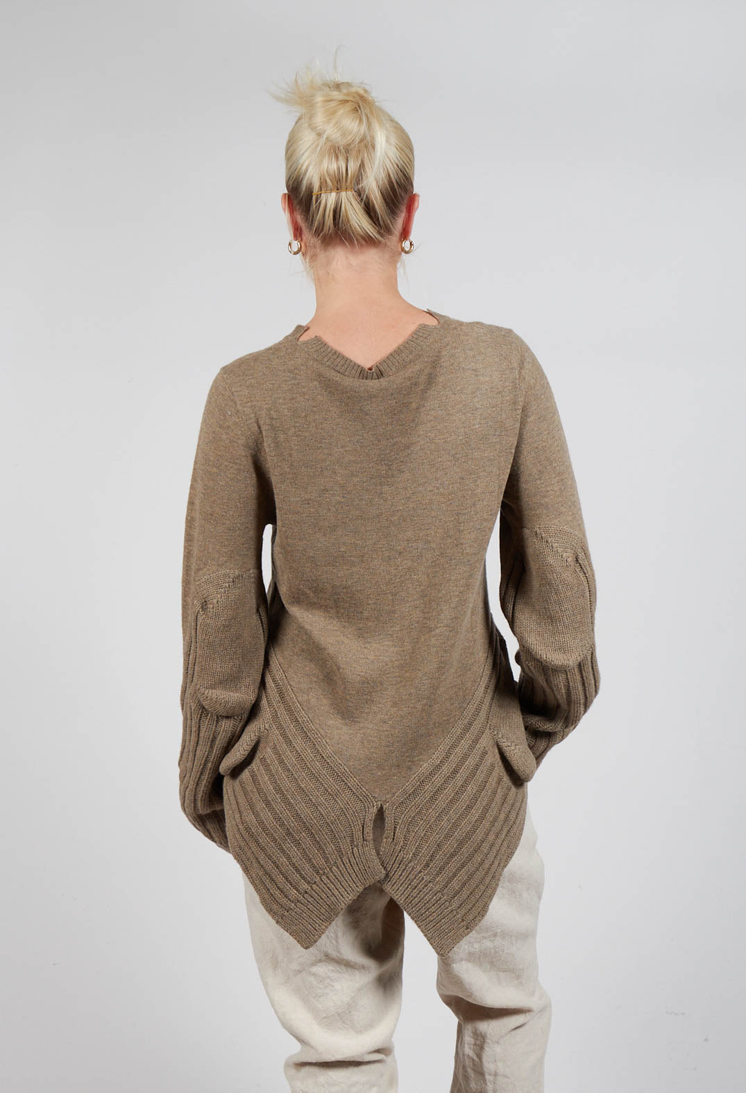 Ribbed Sleeve Jumper in Camel Mel