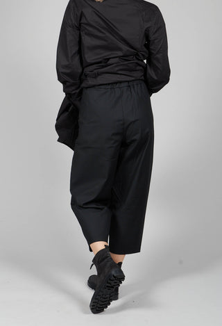 Rolled up Capri Trouser in Black