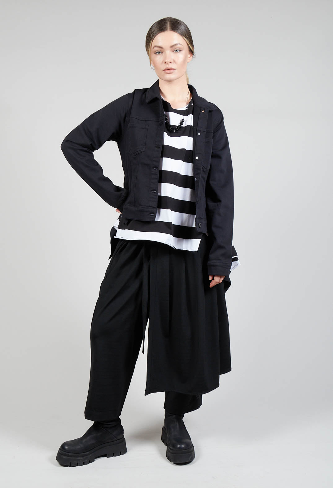 Detached Sleeve T-shirt in Block Stripe