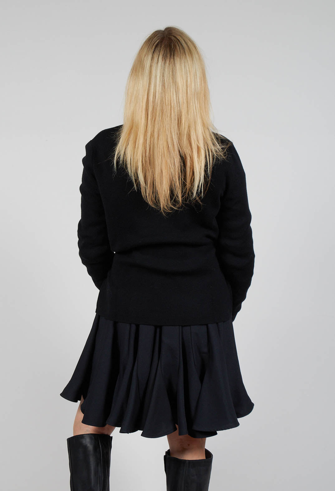 Side Fasten Cardigan in Nero