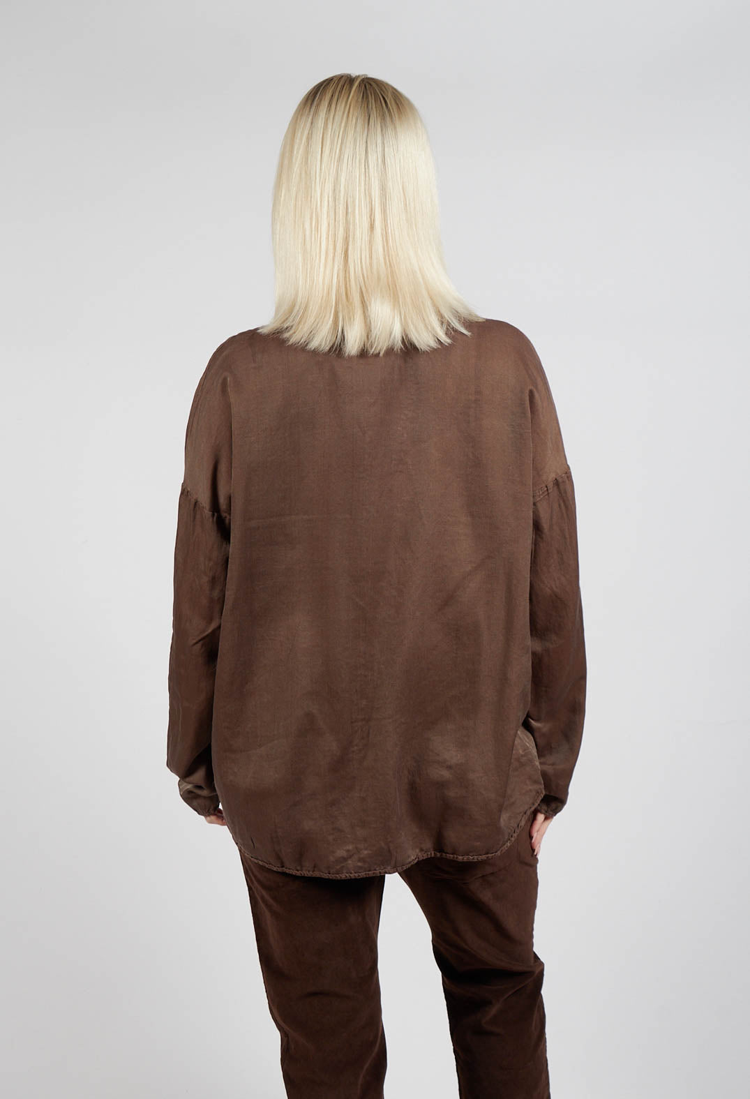 Silk Short Collar Shirt in Coffee