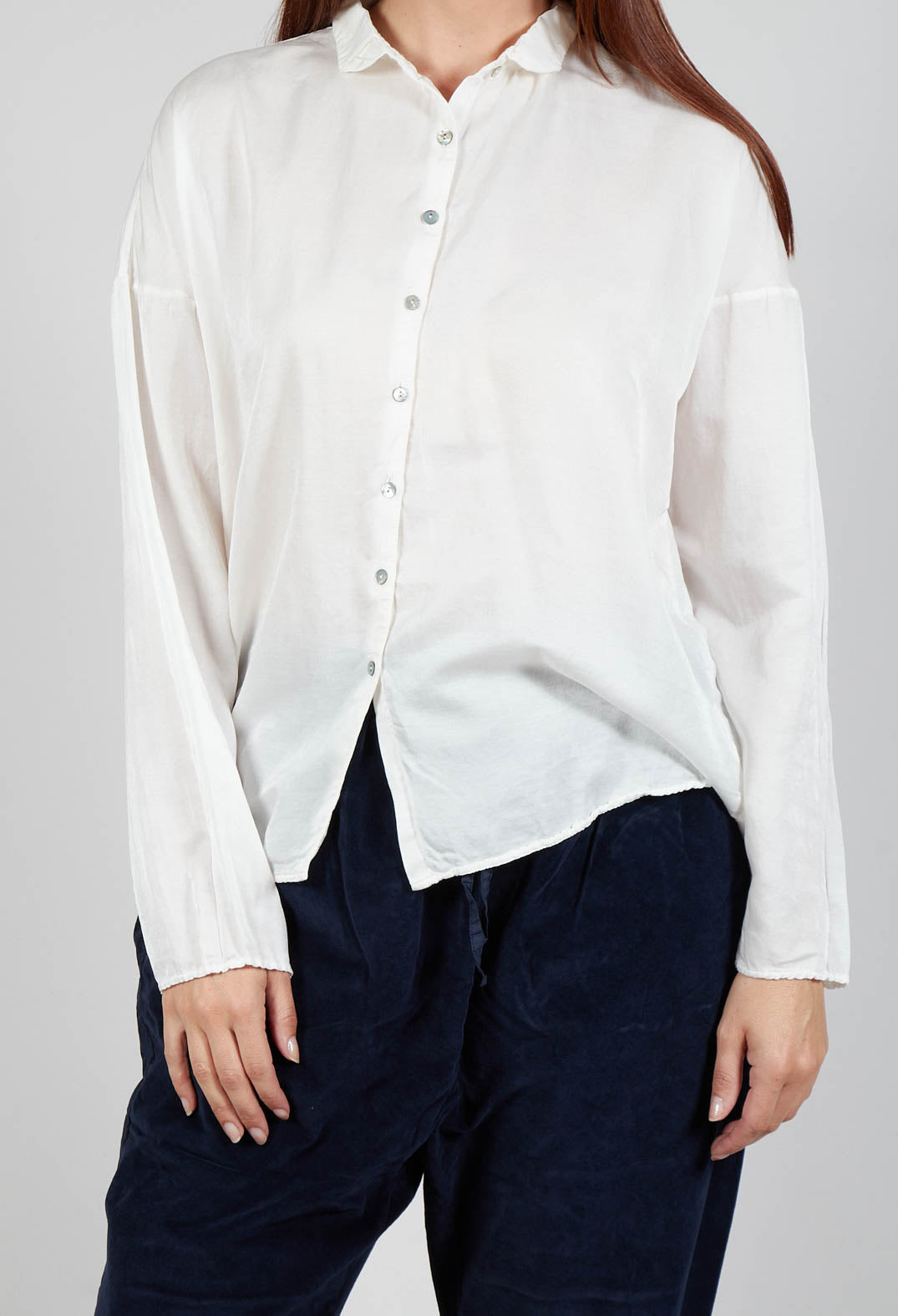 Silk Short Collar Shirt in Milk