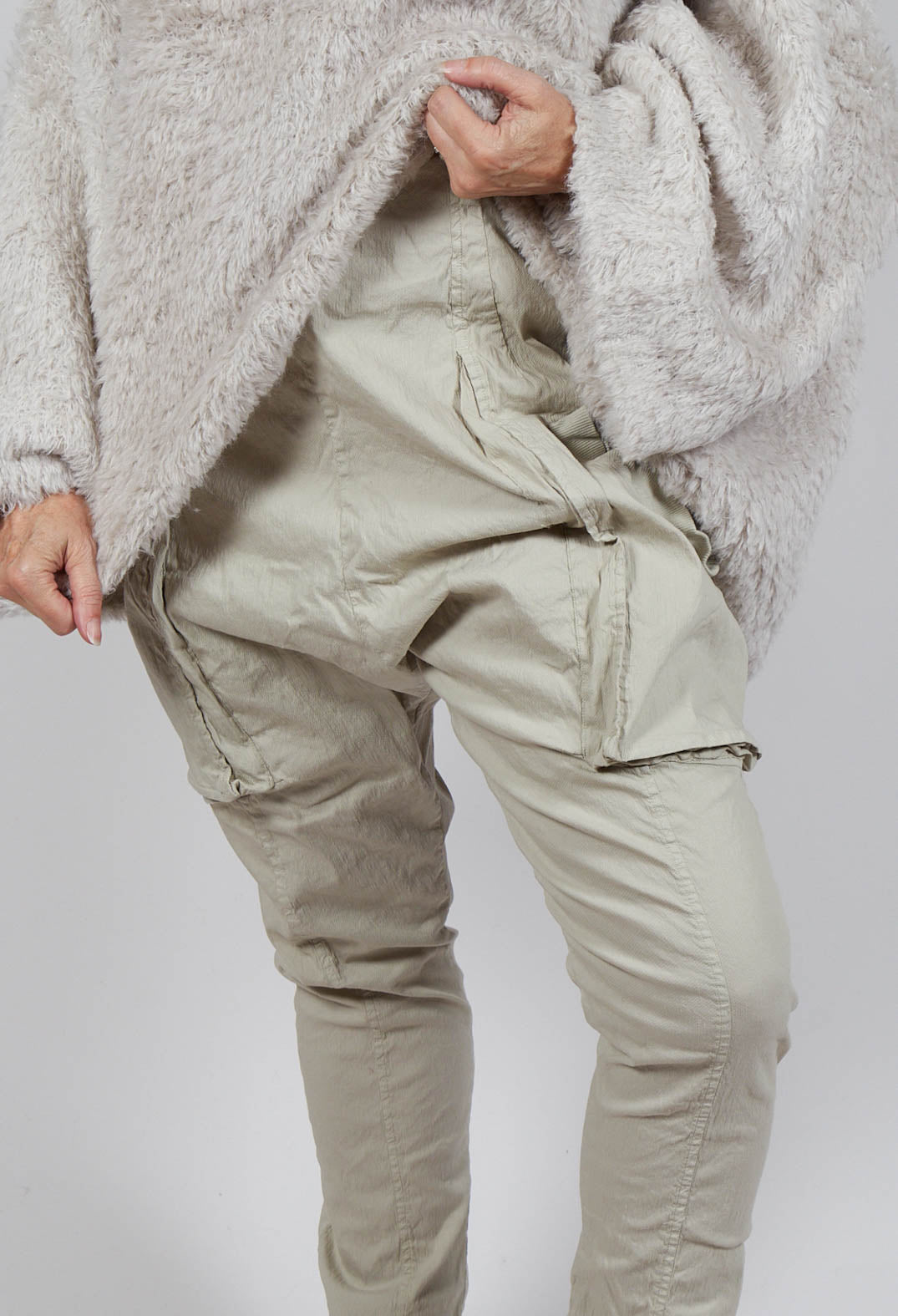 Skinny Trousers with Bleached Stitching in Eraser