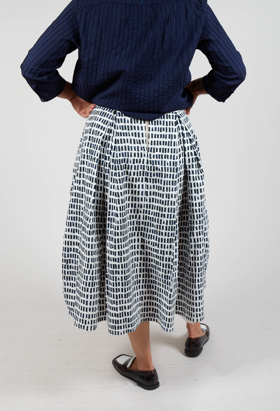 Skirt Print Jnes in Navy Sticks