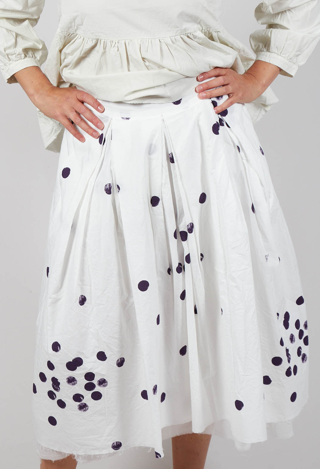 Skirt Print Jnes in Plum Dots