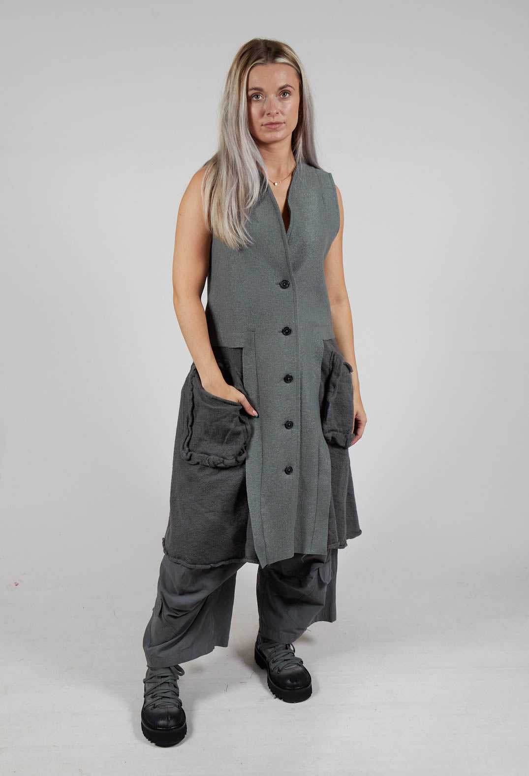 Sleeveless Longline Top with Feature Pockets in Rock