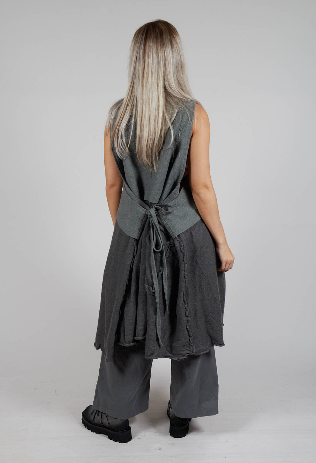 Sleeveless Longline Top with Feature Pockets in Rock